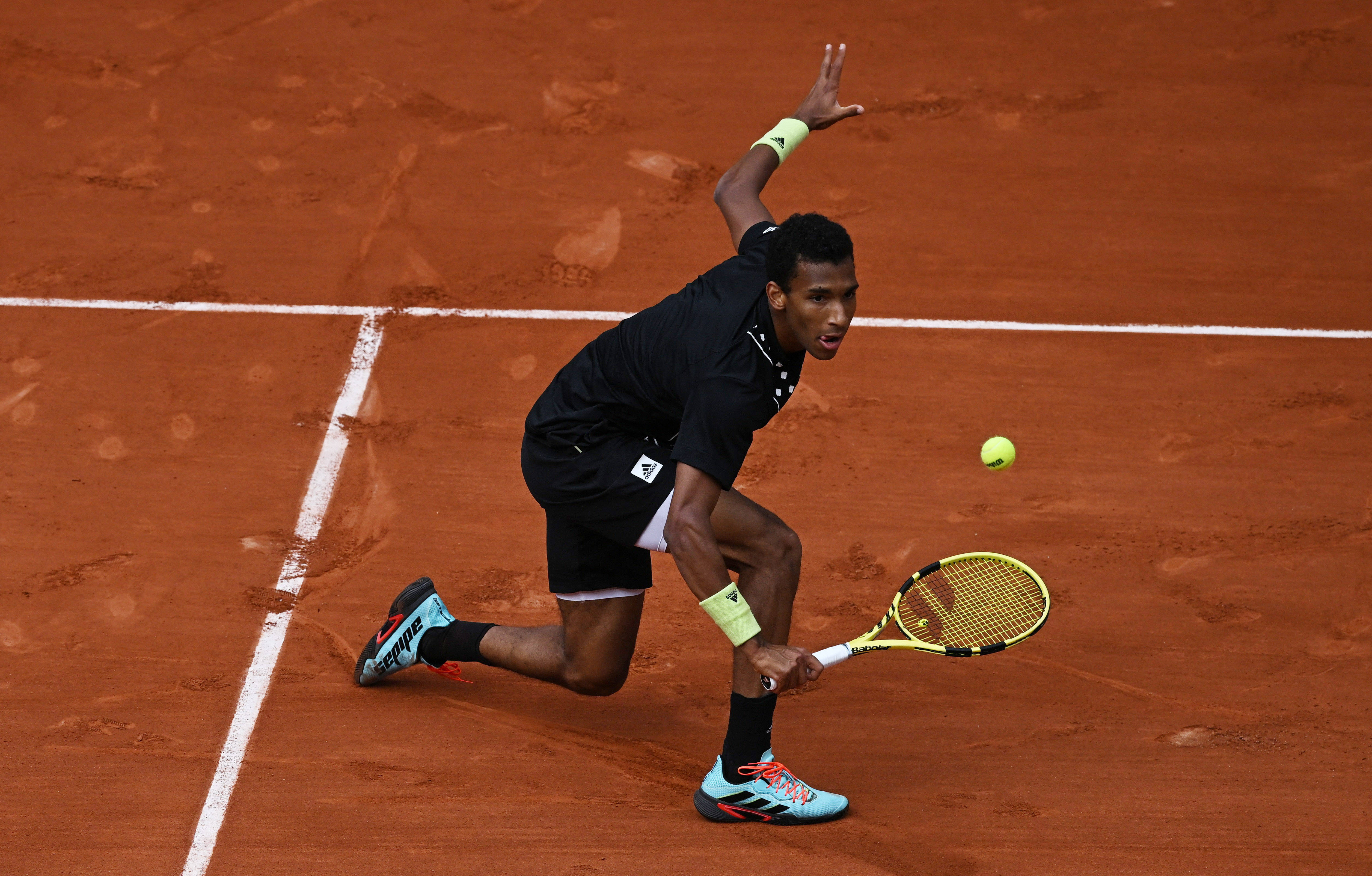 PG电子APP链接-法国网球队鏖战西班牙网球队，纳达尔绝境逆转