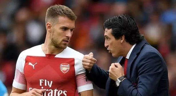 PG中国登录入口-狼队新引援惹争议，球迷呼吁支持的简单介绍