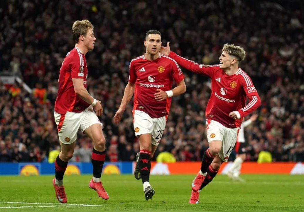 曼联遭遇危机，欧冠出线存疑