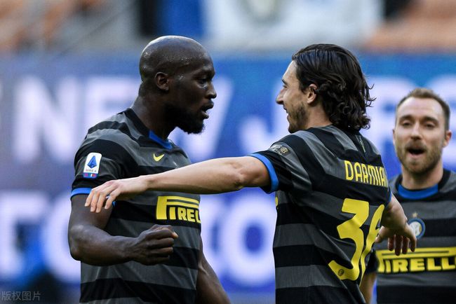 包含帕尔马客场不敌，连续两轮告负形近的词条