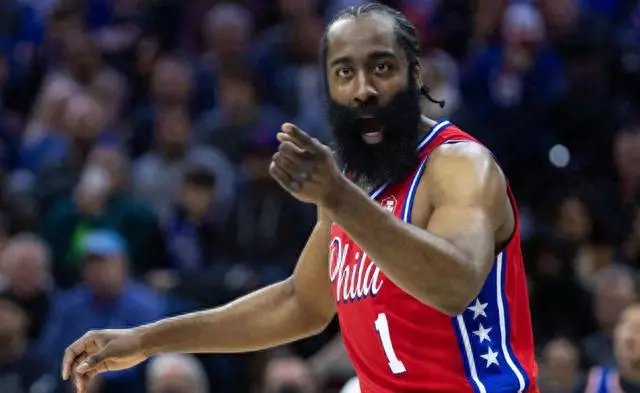 费城年轻球员接受训练磨炼实力备战新赛季比赛的简单介绍 费城年轻球员接受训练磨炼实力备战新赛季比赛的简单介绍