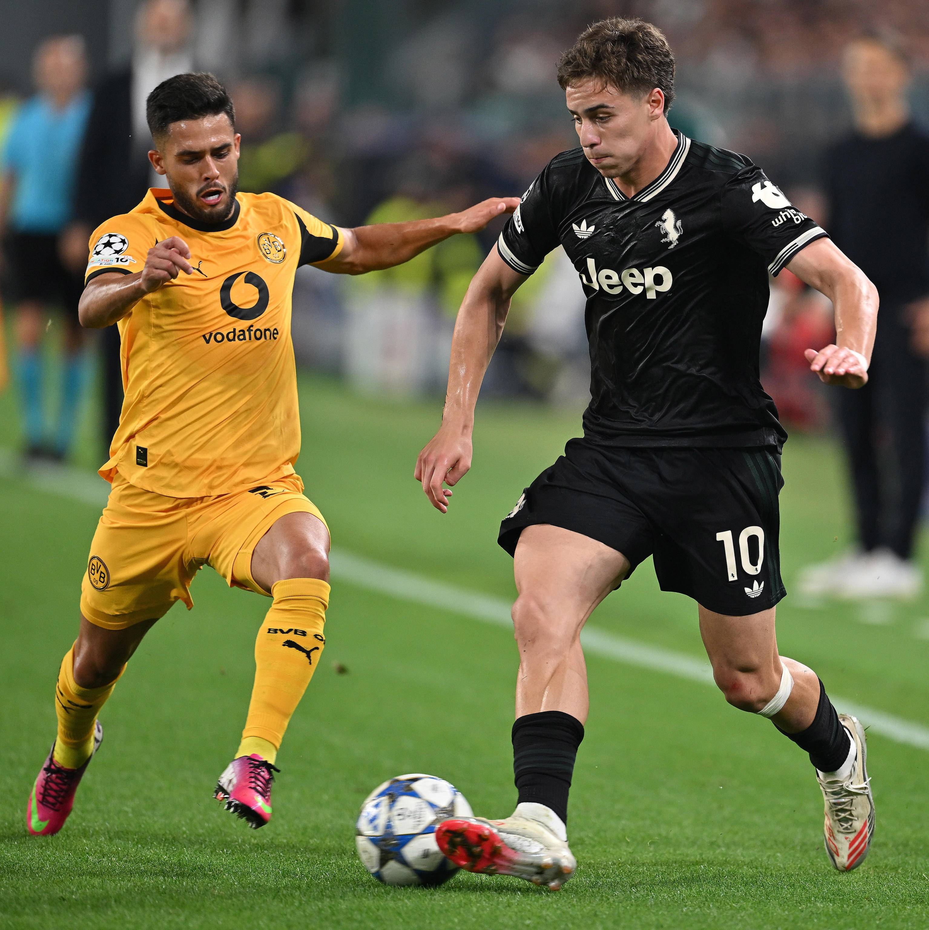 欧冠女子足球联赛战团队实力