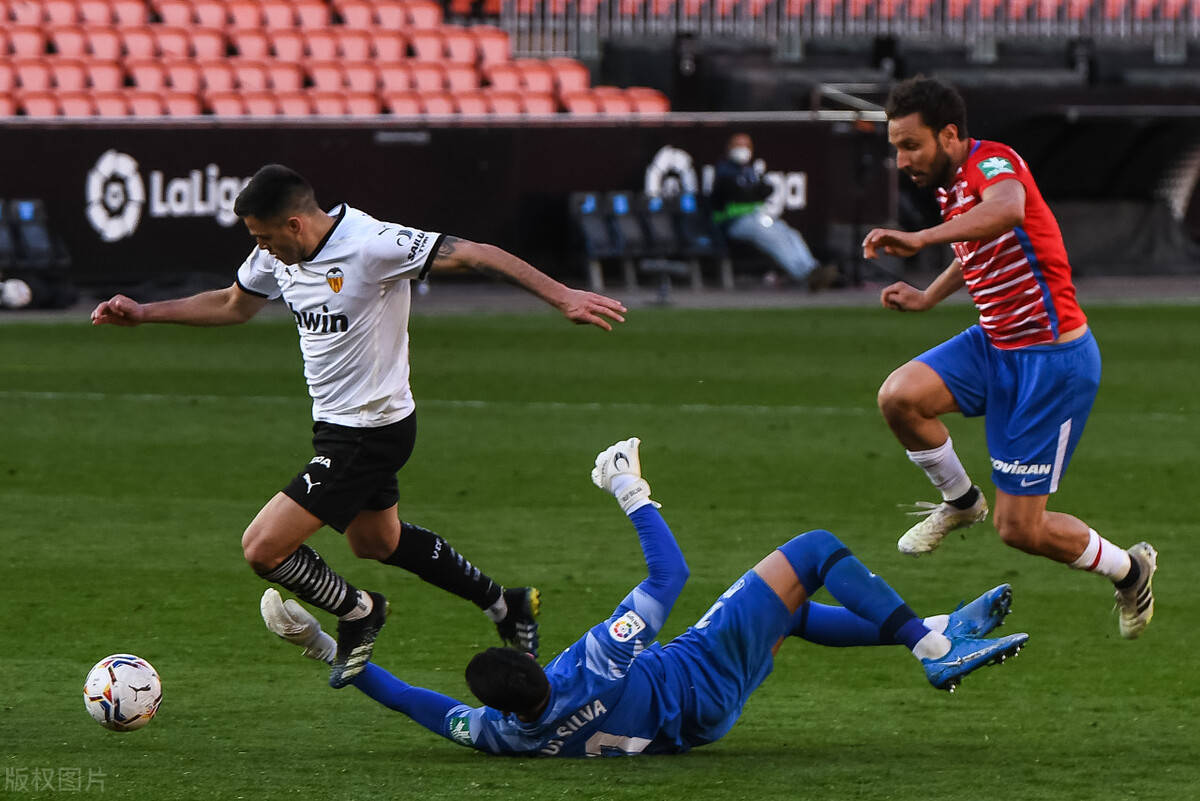 瓦伦西亚客场告捷，保级形势稍缓的简单介绍