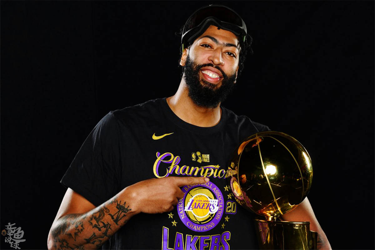 凯尔特人完胜江苏队，浓眉哥刷新纪录