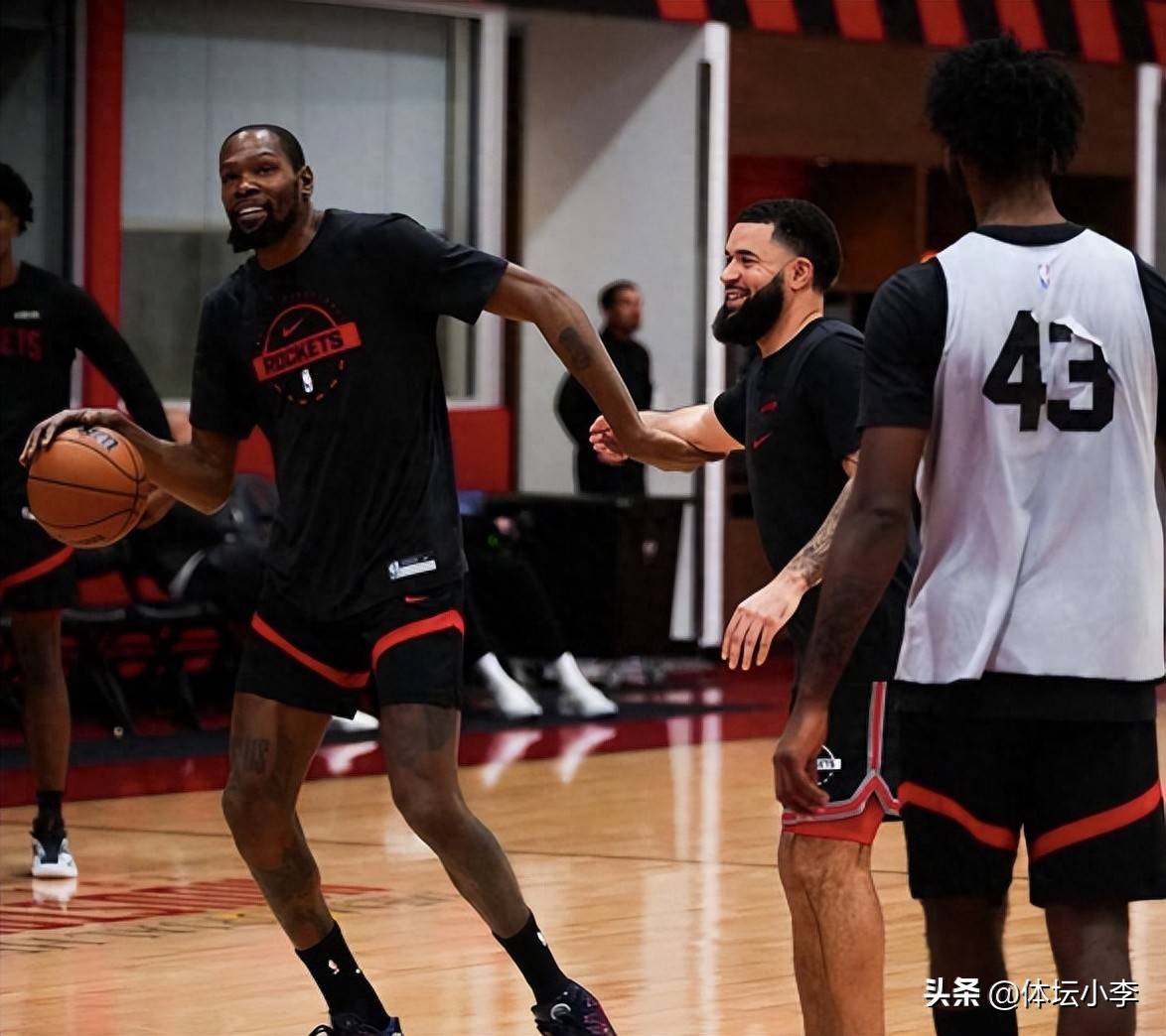 鹈鹕鏖战新疆队，杜兰特扛起全队