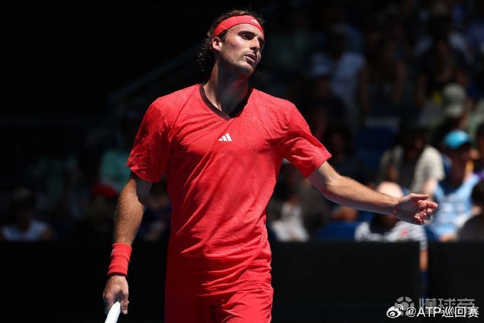 关于世界网球队碾压日本网球队，西西帕斯一己之力扛起全队的信息