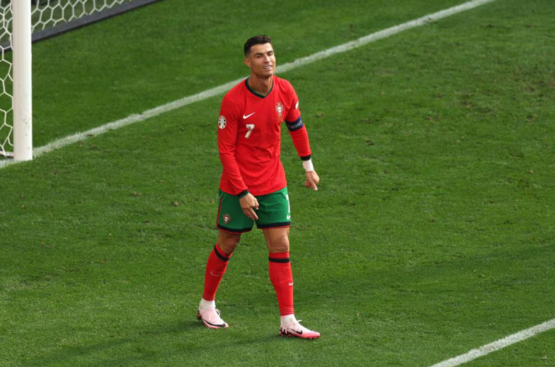 PG中国官网-包含英格兰横扫土耳其，C罗高光表现的词条