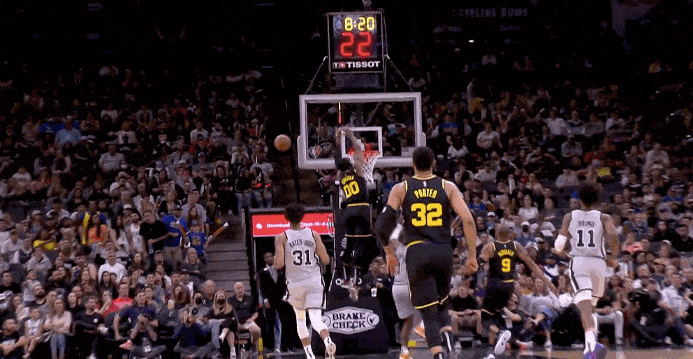 鹈鹕碾压公牛，恩比德完成帽子戏法的简单介绍