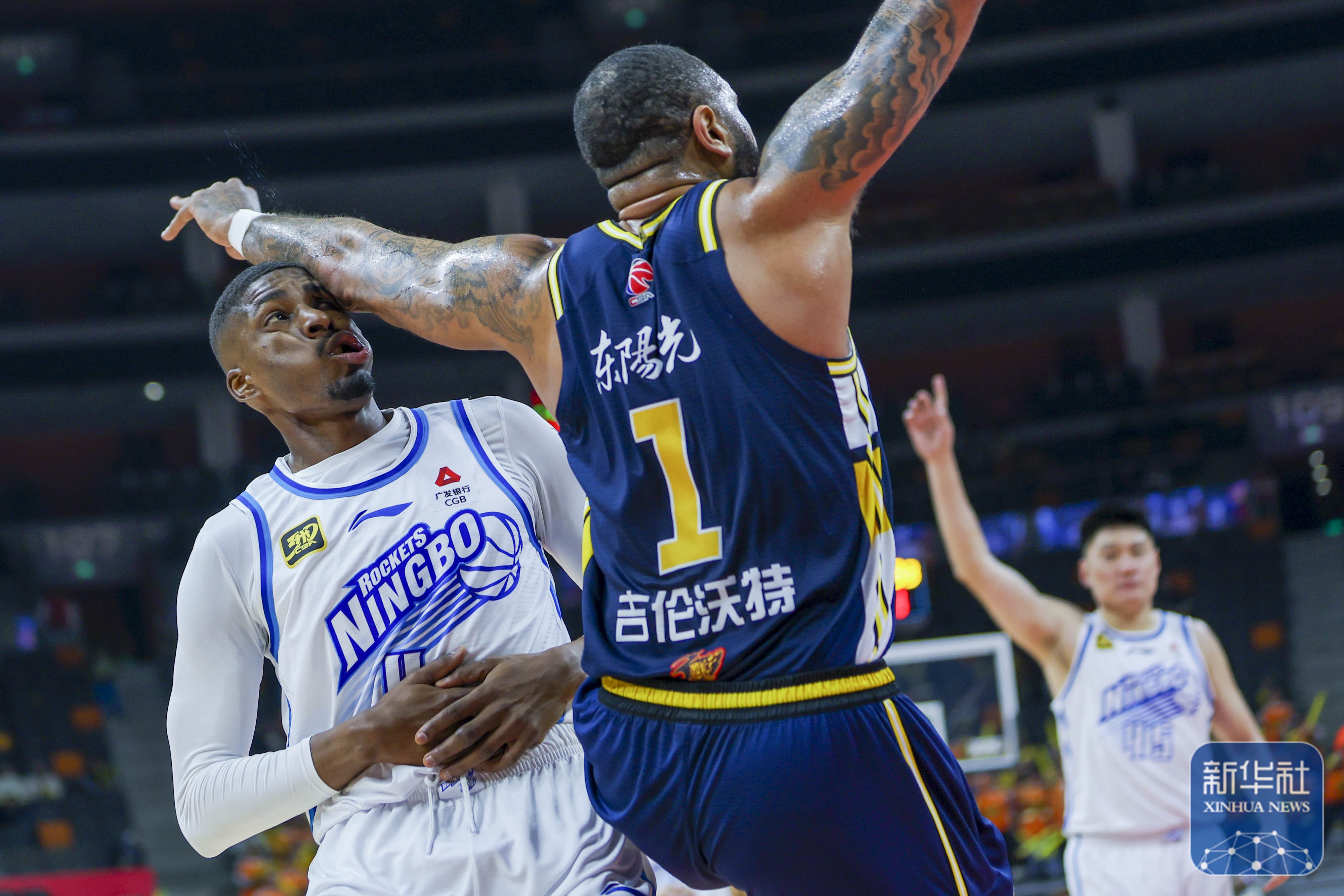 包含浙江队完胜尼克斯，约基奇状态火热的词条