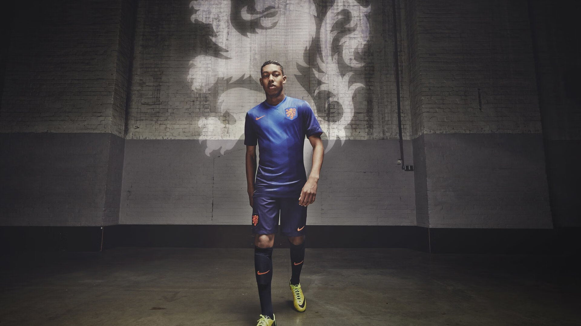 封锁与接管，当墨西哥战术遇上德里赫特的欧冠决赛之夜