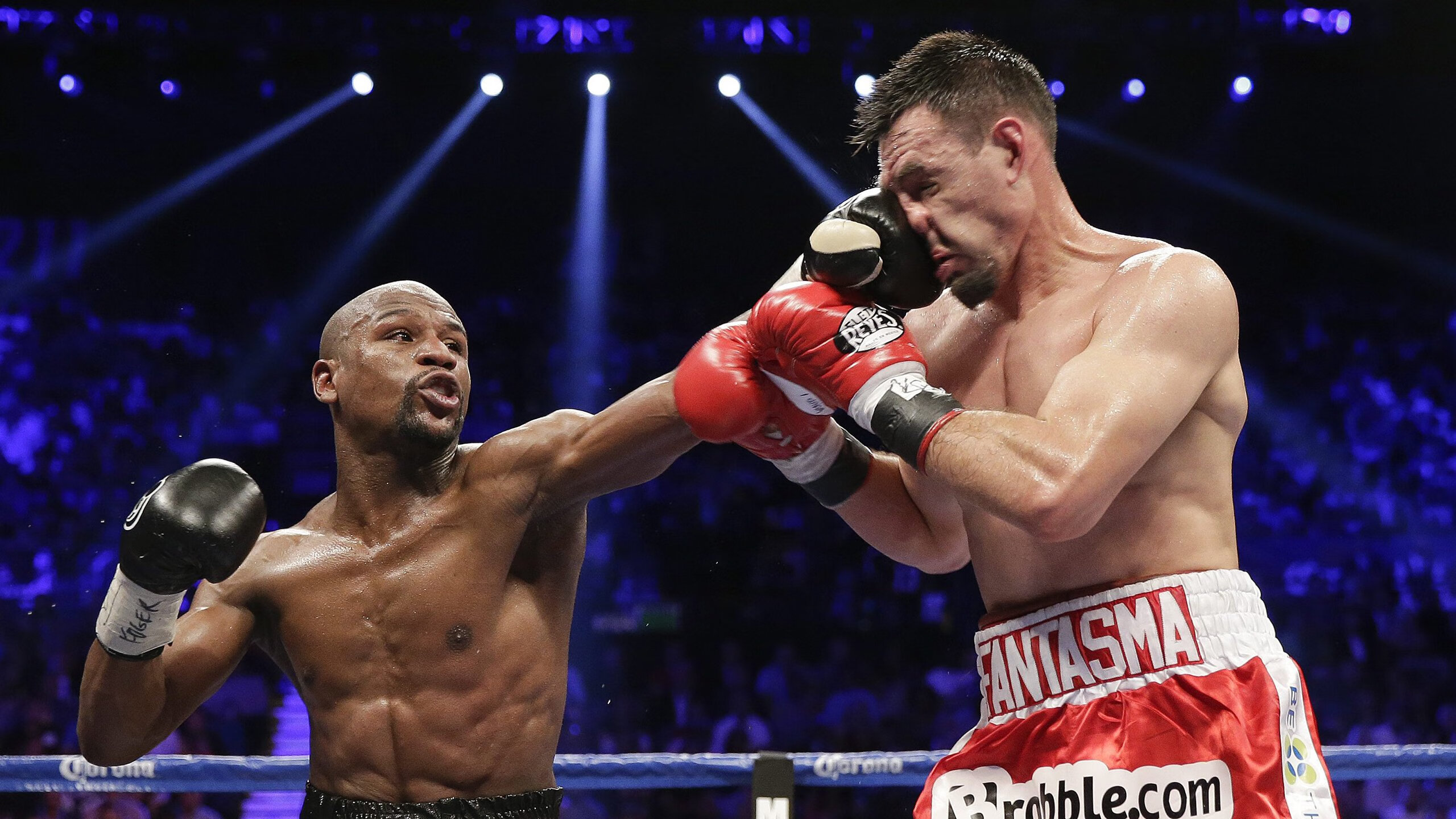 绿茵隐喻，当乌克兰强势进军玻利维亚，莱万式防守锁定胜局